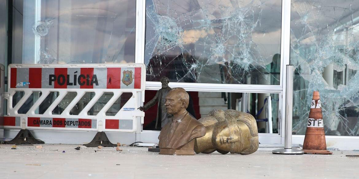 Imagem_chamada_política1.png